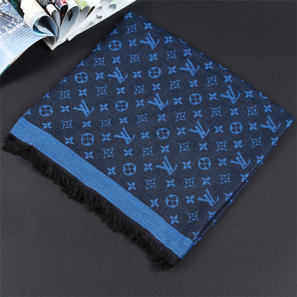 Luxury scarf famous designer Scarves soft wool scarf lady triangle scarf 140/140cm luxury brand wool scarf.