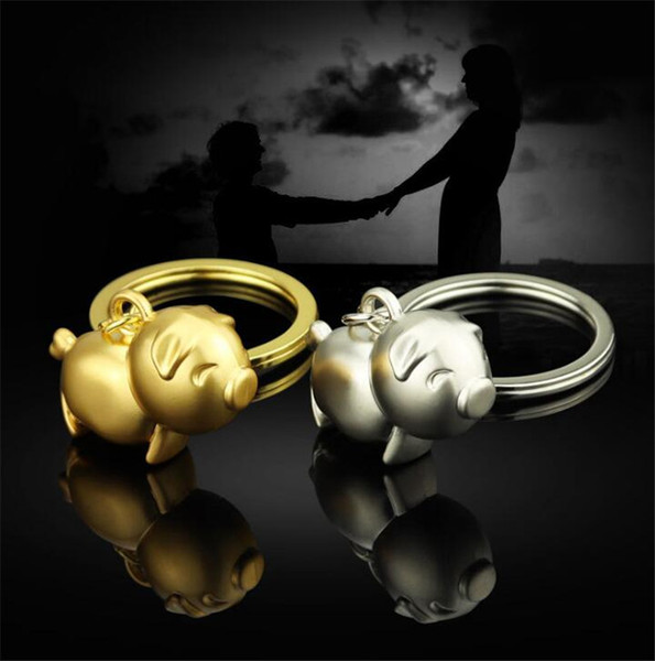 New Creative Year Of The Pig Golden Pig Key Chain Metal Couple Mascot Pendant Zodiac Gift Kiss Pig Metal Key Pendant