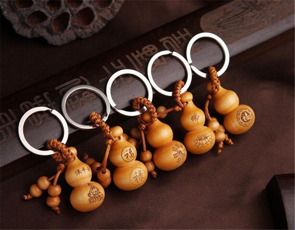 New Chinese Traditional Good Luck Gourd Calabash Keychain Cute Mini Peach Wood Key Ring Wishful Lucky Pendant Car Keys Ornaments Key Chains