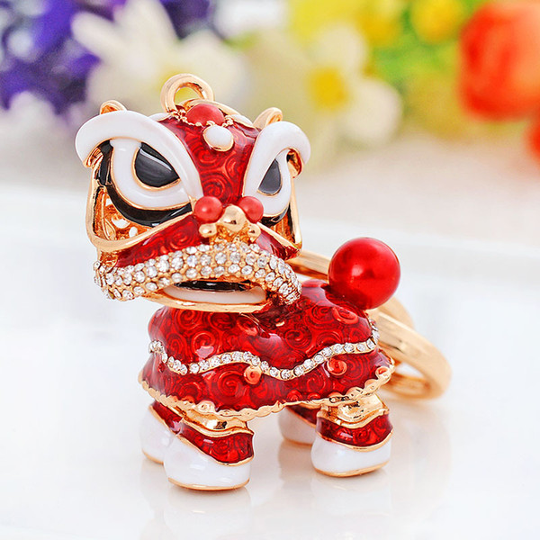 2017 Chinese Style Cute Lion Dance Model Inlay Rhinestone Keychain Lion Key Chains Ornaments Key Holder Car Key Ring Pendant