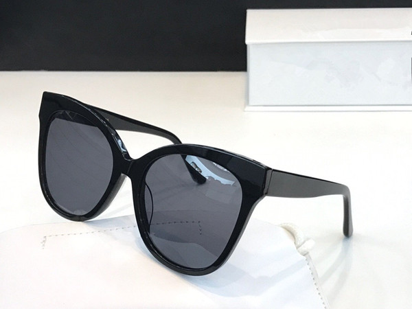 La rouge Back New Designer Women Sunglasses Retro trend Square Wild Glasses Show elegance avant-garde UV400 Protection Eyewear with box