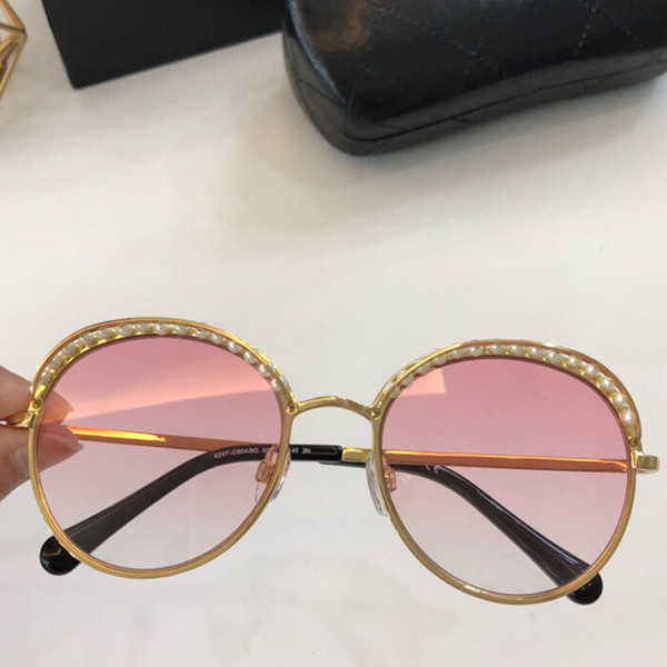 Famous Brand Sunglasses 2018 Sunglasses with Pearls Frame Vintage Retro Round Sun Glasses Gradient Lens Butterfly Sunglasses Women