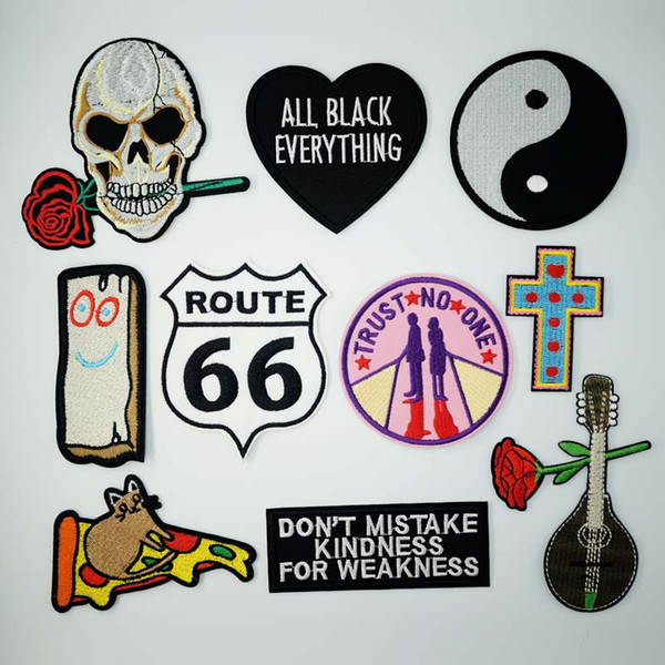 All Black Pizza Guitar Sew clothes/Mending Clothes/tab/sign/stamp to amend/redo/reform/do over/tailor on T-shirt/dress/apparel