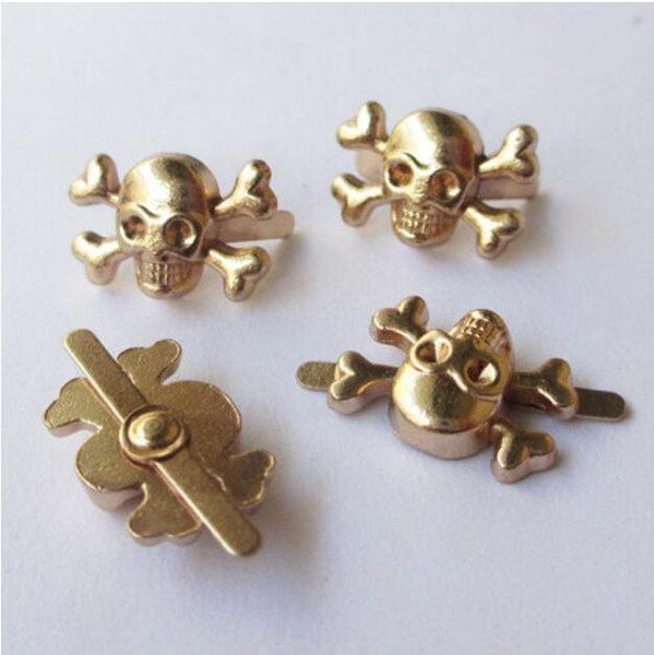 100Pcs 17*12mm skull rivets gold studs with 2-claw spikes for clothing