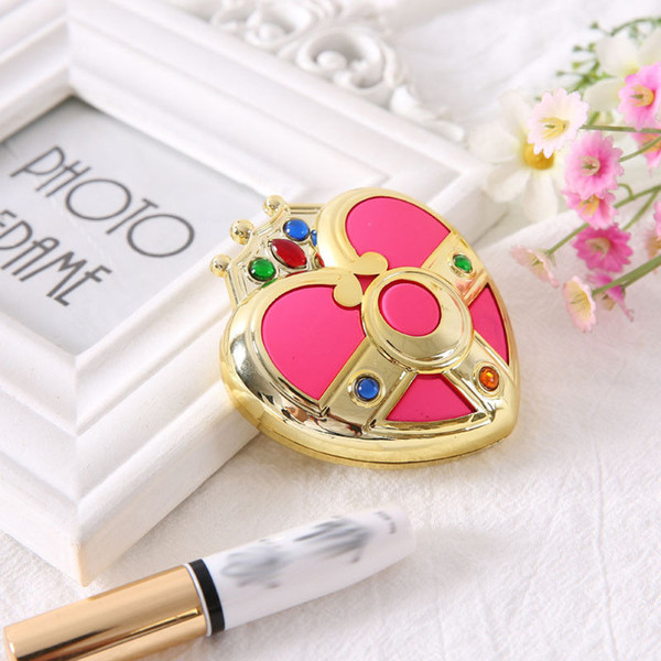 Anime Sailor Moon Crystal Pink Heart Make Up Mirror Box Case Compact Mirror Chibi Moon Cosplay Plastic Prop Women Cosmetic Gift