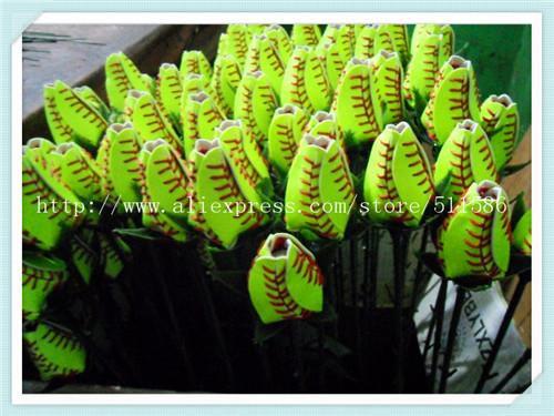 2018softballsunny American yellow leather red stitching seam softball graduation gift rose flower