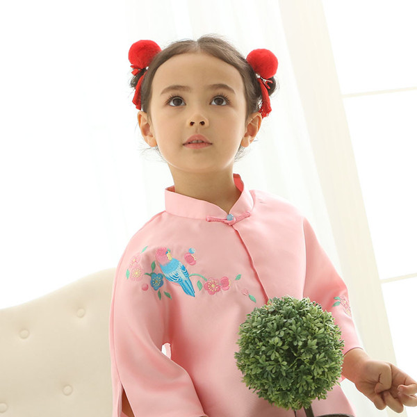 Handmade children's(enfant's) accessories with Chinese characteristics, cheongsam style (hair ball hairpin, flower headwear)