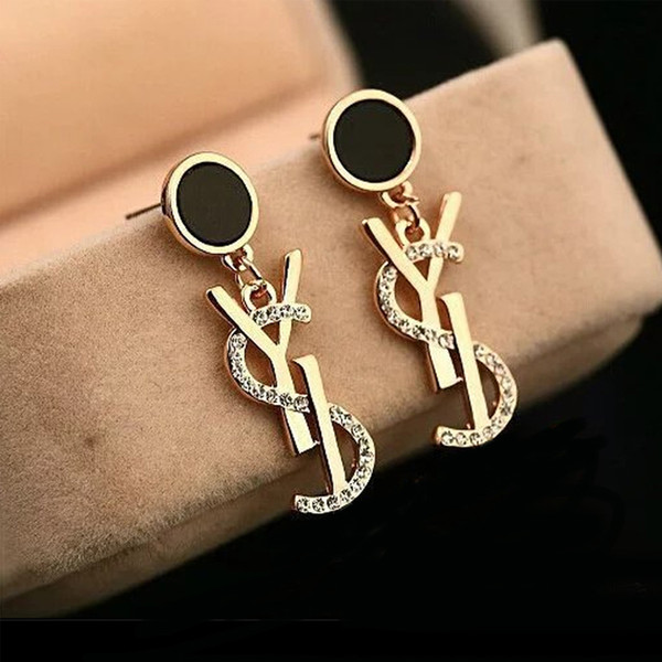 Luxury Brand Designer Stud Earrings Letters Ear Stud Earring Famous Brand Jewelry Accessories Gift for WomenWedding Gift