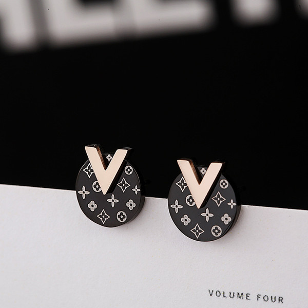 New fashion classic earrings jewelry, two-color rose gold V titanium steel earrings, hypoallergenic earrings accessories wholesale