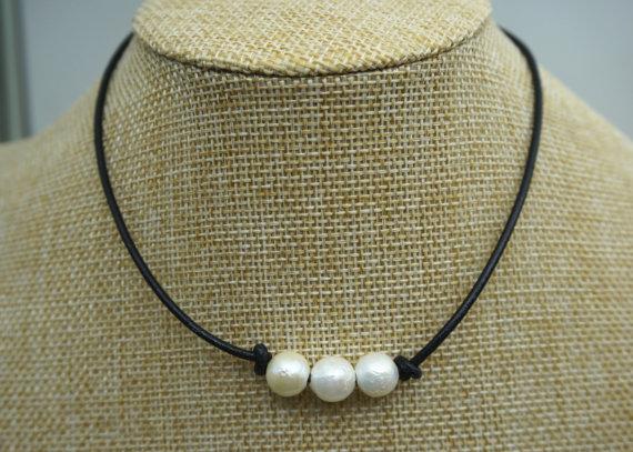 JLN High Luster Three PCS Of White Cultured Freshwater Pearl Leather Choker Collar Necklace Handmade Freshwater Pearl Jewelry