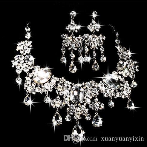 2018 new best-selling Bridal Necklace + earrings, two sets of Rhinestone flowers, new jewelry, wedding jewelry, TL009