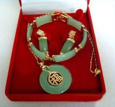 Wholesale cheap real lucky jade pendant bracelet earrings sets