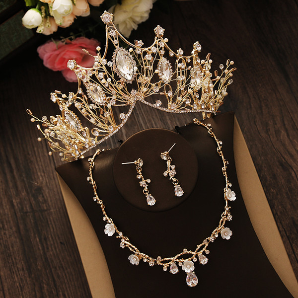 Hot Sale Luxury Bride Crown Headdress Golden Atmosphere Wedding Dress Necklace Earrings Three-piece Wedding Accessories Fine jewelry