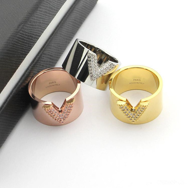 Famous Brand Unisex Rings Stainless Steel Luxury 18K Gold Plated Lovers Rings Men Women Fashion Wedding Ring Rose Gold Plated Jewelry