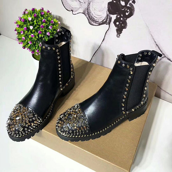 2018 new classic luxury brand toe rivet design ladies' short boots fashion personality high quality ladies leather boots size 35-40