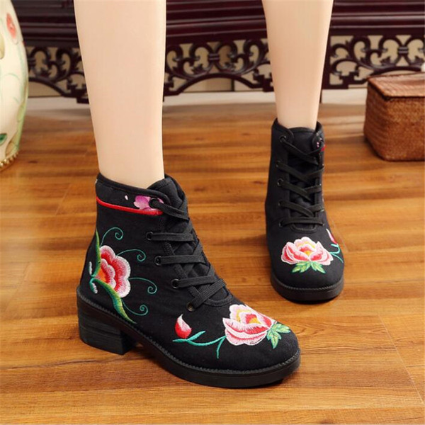 Autumn women's short-sleeved national wind boots cotton embroidered lace ladies casual comfortable canvas wedge shoes X20