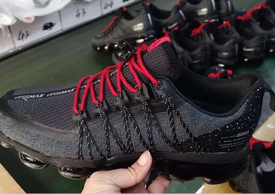 Run UTILITY casual shoes for 2019 air cushion Casmens designer triple black Burgundy Crush men trainers 2028 shoe size 36-45