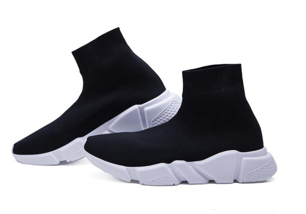 2018 Luxury Brand Unisex Casual Shoes Flat Fashion men Socks Red Triple Black Stretch Mesh High Top women Sneaker Speed Trainer Runner
