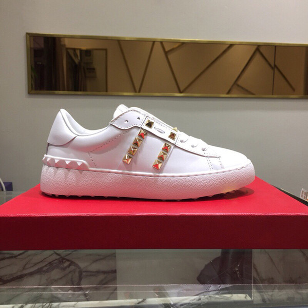 Best Gift Luxury Brands Shoes Top Quality Designer sneakers Genuine Leather famous Man Women Walking Casual Shoes with Golden nails