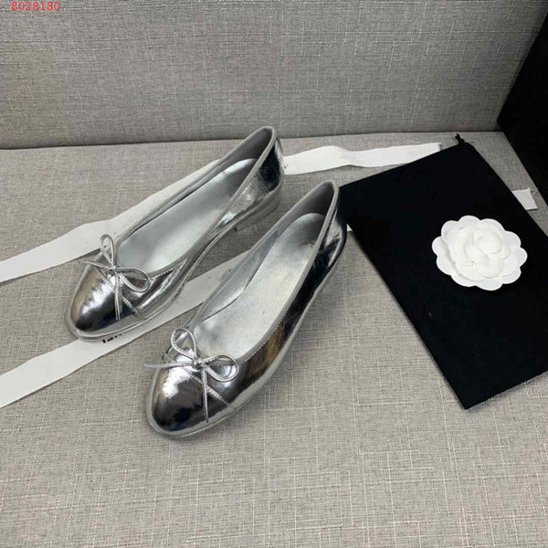 In early spring the new flat Ms single shoes delicate generous casual shoes High quality printing decoration hot sale