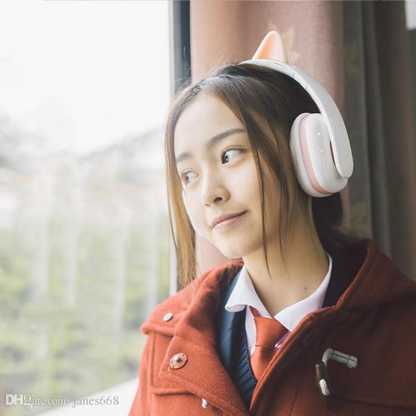 Glowing gamer headset Children gift headphone 3.5mm cute cat ear with led light xbox one rgb pc Foldable headphone for mobile phone