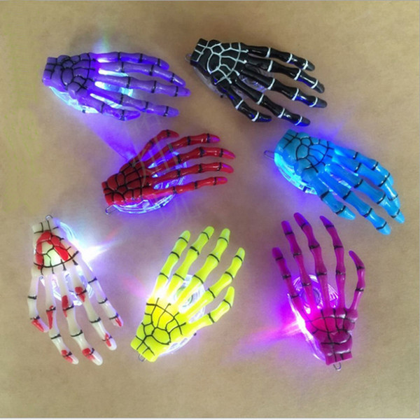 New Arrival Skeleton Claws Skull Hand Hair Clip Hairpin Zombie Creative Halloween Decoration Toys LED Flashing Hair Clip Hand Bone Hairpin