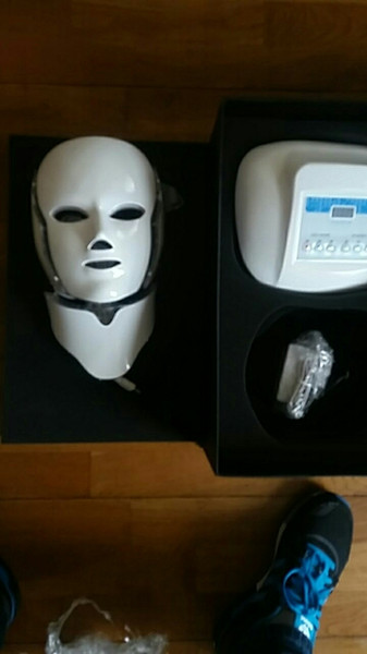 3 Colors PDT Machine/Face Neck Mask/LED Mask from China