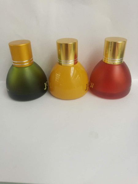 The factory sells directly from stock, 20g glass, small round bottle, essence, water emulsion can be matched with inner lid drop tube glue h