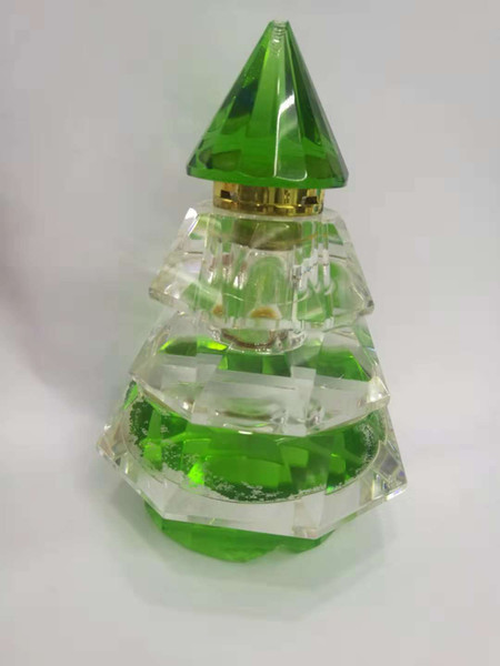 The source of Chinese manufacturers, Christmas tree shaped crystal perfume bottles, capacity is 10ml, size can be customized, color can also