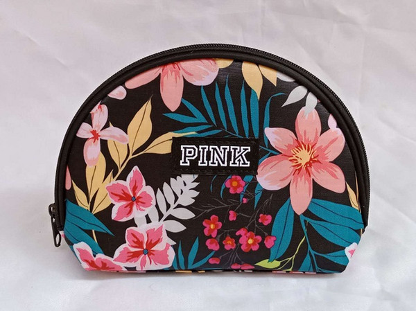 Korean version of PINK Wei Mi semi-circular cosmetic bag large-capacity wash bag portable clutch bag travel storage