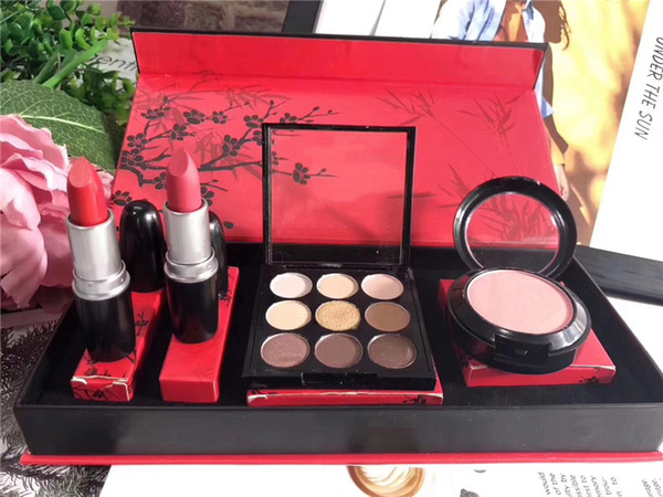 Famous brand M new spring 4 piece maquillage set 2 colors Matte lipstick + 9colors eyeshadow palette + foundaiton powder
