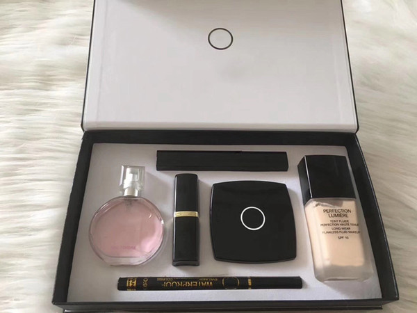 Hot Sale Style 6 in 1 Makeup set matte Lipstick Eyeliner Mascara Liquid foundation Perfume set make up Kit