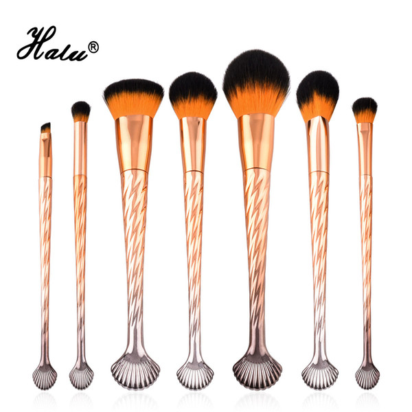 Halu 7pcs Unique Shell Makeup Brushes Set Eyeshadow Cosmetic Foundation Brushes Shell Unicorn Make Up Brush Set Kit