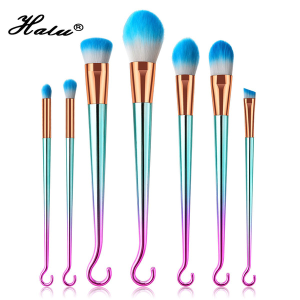 Halu Fish Hook Professional Foundation Concealer Makeup Brush Set 7Pcs Hook Cosmetic Eyeshadow Eyebrow Fan Brush Set