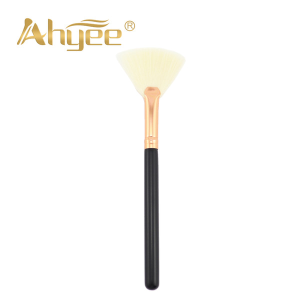 New LUXE Fan Brush Soft Synthetic Bristles Rose Golden Black Plastic Handle Highlight Blush Powder Foundation Fan Shaped Brush