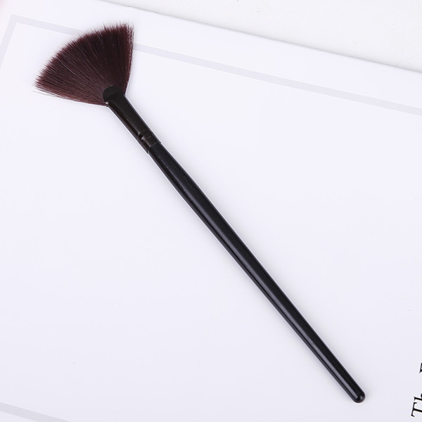 Professional fan shape cosmetics makeup brush powder blusher brushes for women beauty tools maquiagem brochas maquillaje