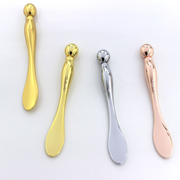 Gold beauty bar face facial mask spoon for cream foundation use Metal Eye cream massage stick Wrinkle Remove Eye Massage Tool Metal spoon