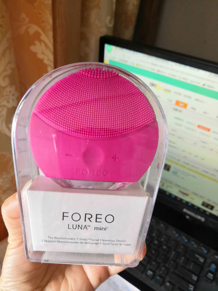 Facial Cleansing Brush Sonic Cleansing for All Skin Medical Level Silicone & Waterproof Freeshipping