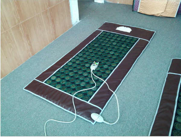 ar infrared heating pad with jade and tourmaline stone with massage
