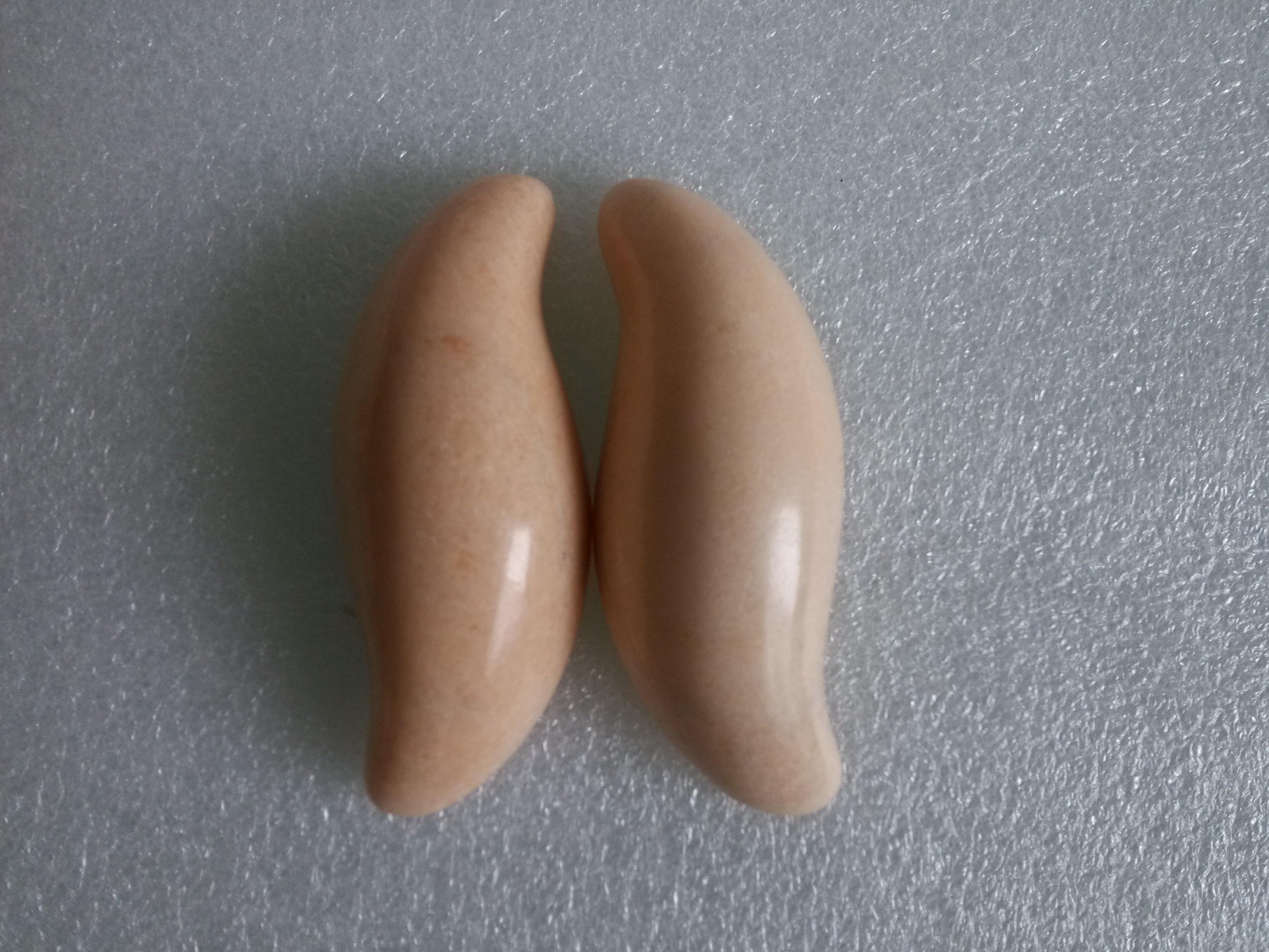 Pair of Fish Style Hot stone Massage Traditional 10 X 4 X 2.5 cm Beige color fish stone hot stone massage