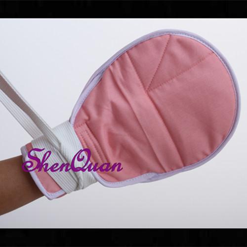 china comfortable sofe gloves to stop the patients to pull out the needle sell by pair fast shipping