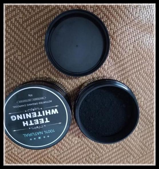 All Natural and Organic Activated Charcoal Teeth Whitening Tooth and Gum Powder Total teeth Whites 30g