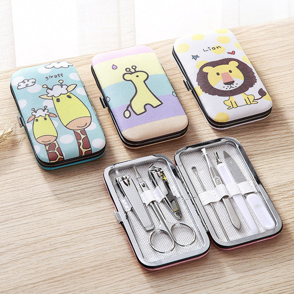 Stainless Steel Nail Clipper Set Nail Cutter Ear Pick - Grooming Kit Manicure & Pedicure Kit Of 7pcs With Cartoon Case