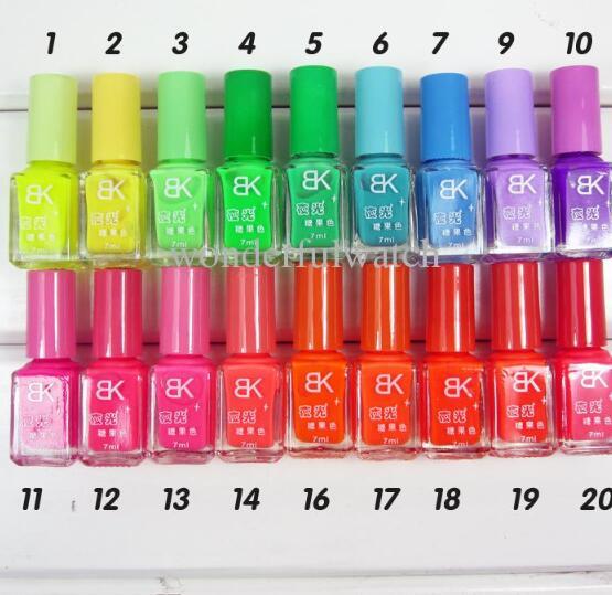 200pcs/lot Fantasy cool Luminous Nail Art Polish Glow Glitter in the dark Paint Lacquer 20 colors