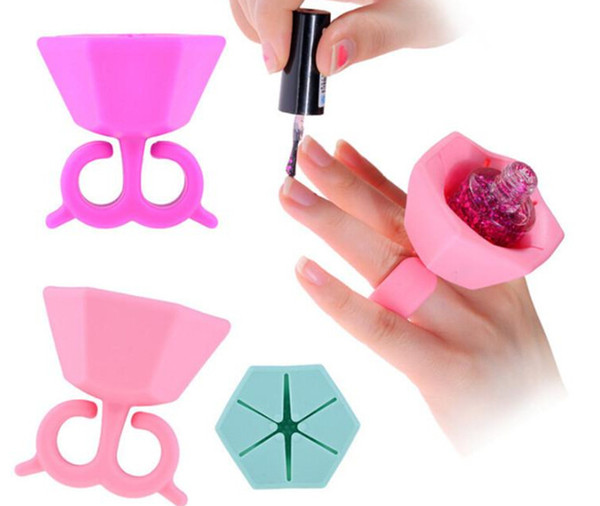 Silicone Wearable Ring Nail Polish Bottle Holder Flexible Multifunction Wearable Art Tips Polish Stand Holder Bonbon Soft Finger Ring Bottle