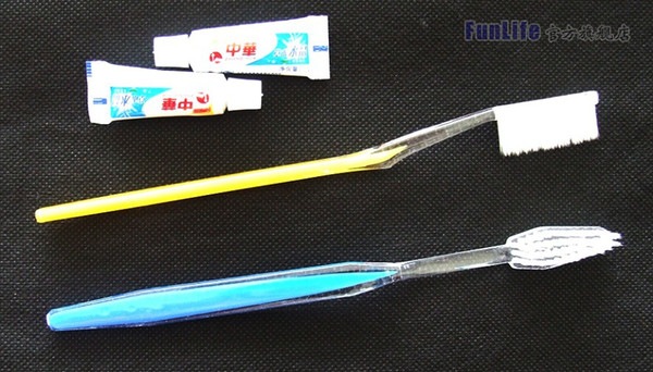 Retail Disposable Toothbrush and Toothpaste Suit One time Dentifrice Travel Hostel Guesthouse Hotel Supplies The low end Toothbrushes