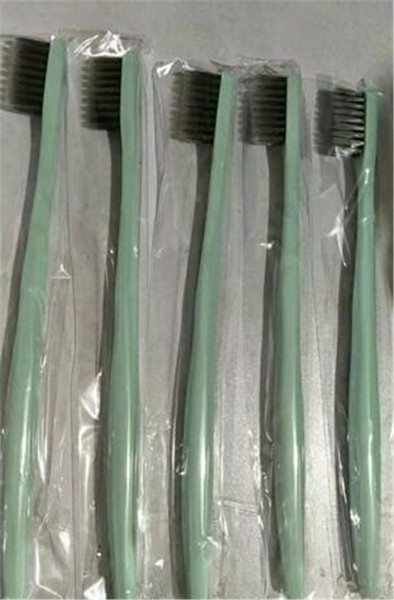 Tooth brush Natural and Organic Activated Charcoal Teeth Cleaning Tooth and Gum Powder Plastic Green Toothbrush for Total teeth White