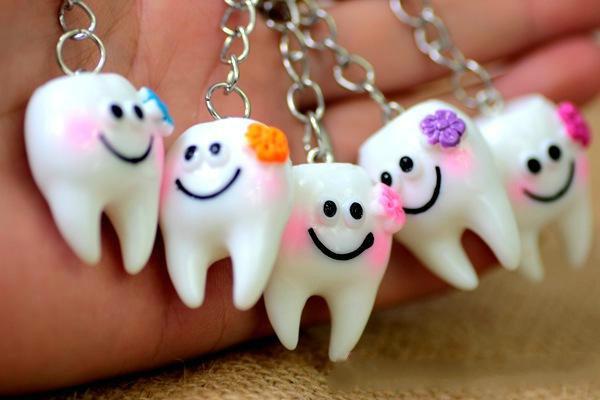 Hot Selling New Fashion accessories Keyring tooth teeth dental keychains for promotion gift free shipping