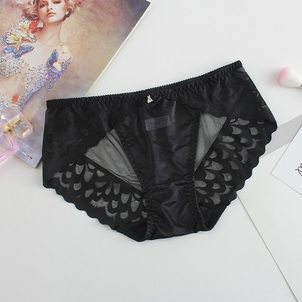 New sexy lady's underwear no trace breathable lace briefs low waist girls' lace perspective shorts wholesale