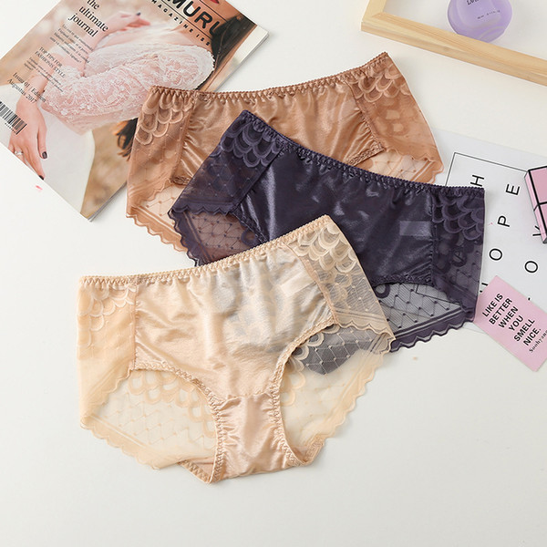 Women's lace underwear, women's perspective shorts, lady's sexy, low-waisted and comfortable trousers in japan and Korea